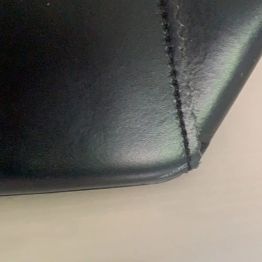 KATE SPADE LARGE BLACK TOTE